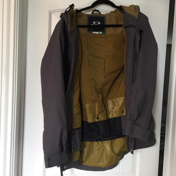 Oakley Biozone Shell ❌SOLD❌ - Picture 3 of 5